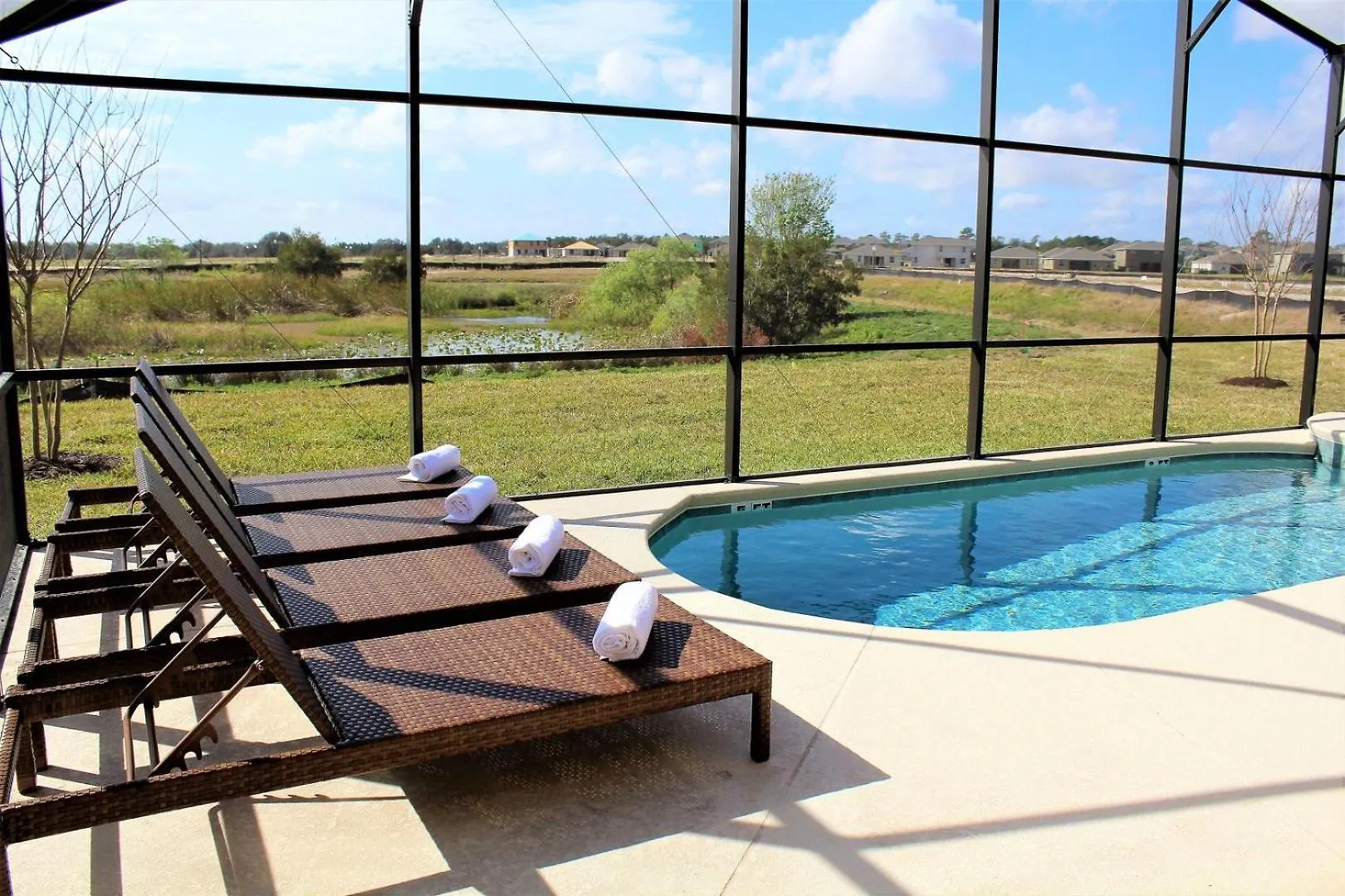 Ideal For Families & Couples - Lake View - South Facing Pool & Spa - Game Room - Providence Golf Community - Access To Resort Amenities Davenport Holiday home